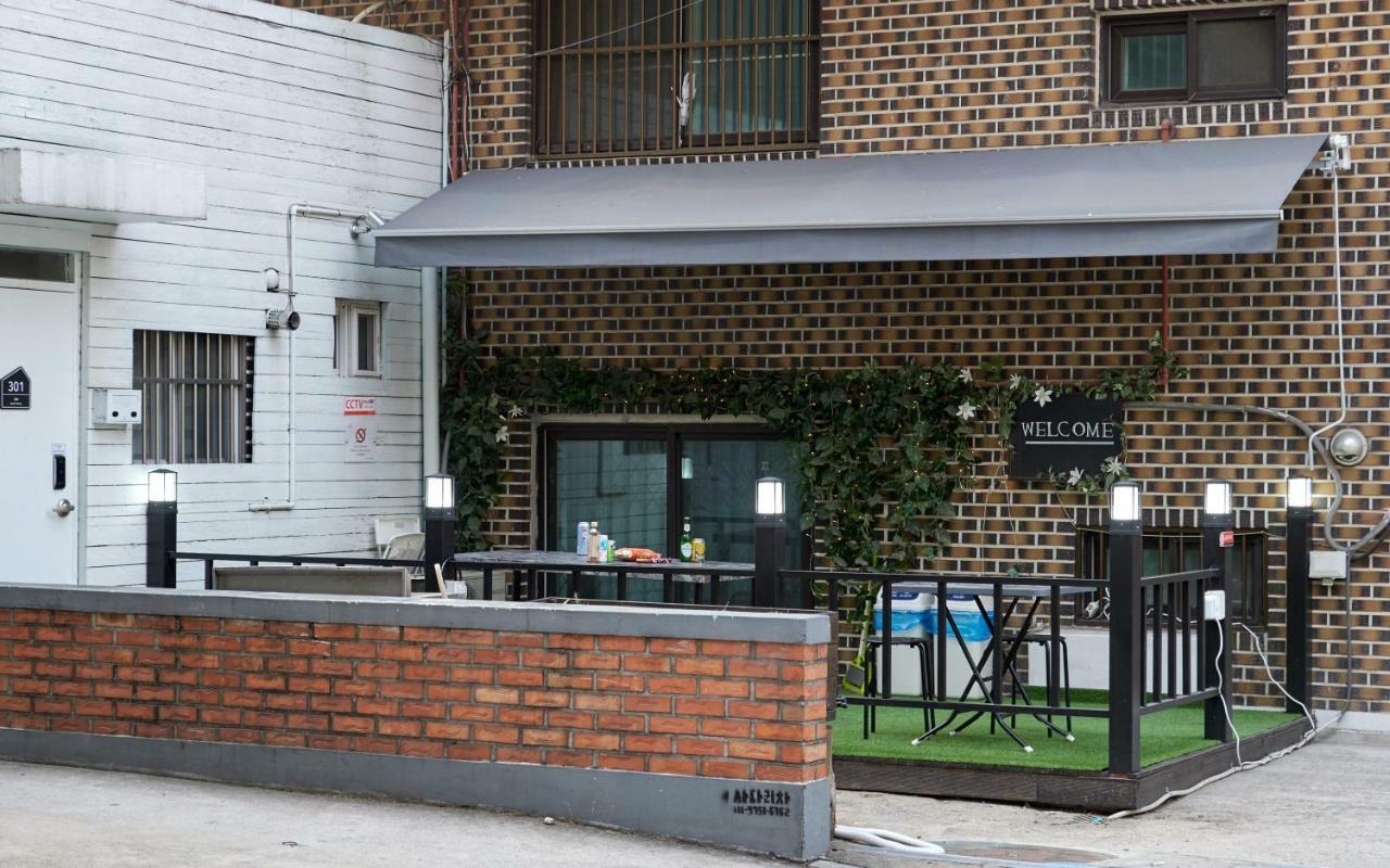 Jun Guesthouse Seoul Exteriör bild