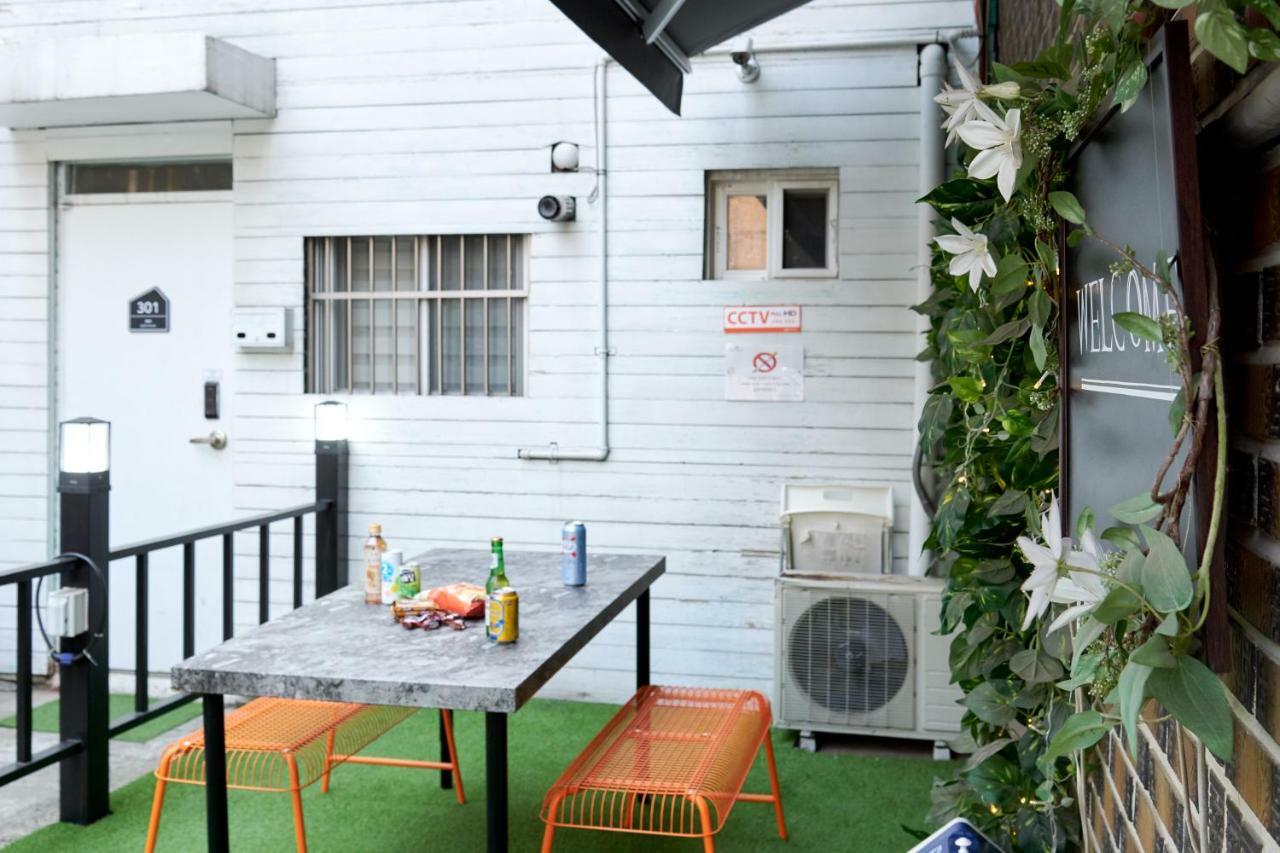 Jun Guesthouse Seoul Exteriör bild